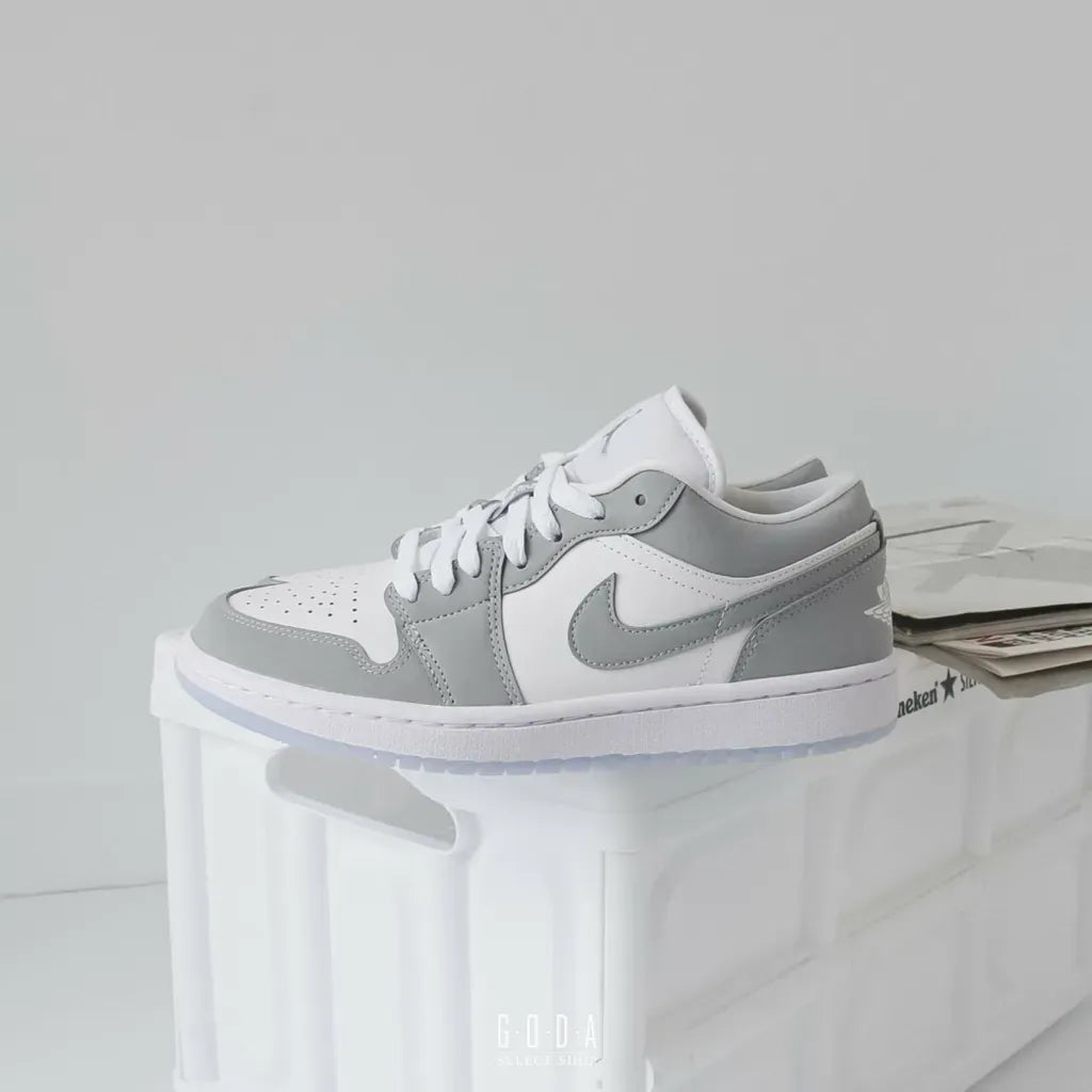Air Jordan 1 Low WOLF GREY