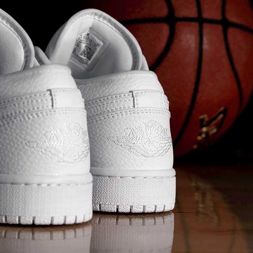 AIR JORDAN ONE LOW TRIPLE WHITE