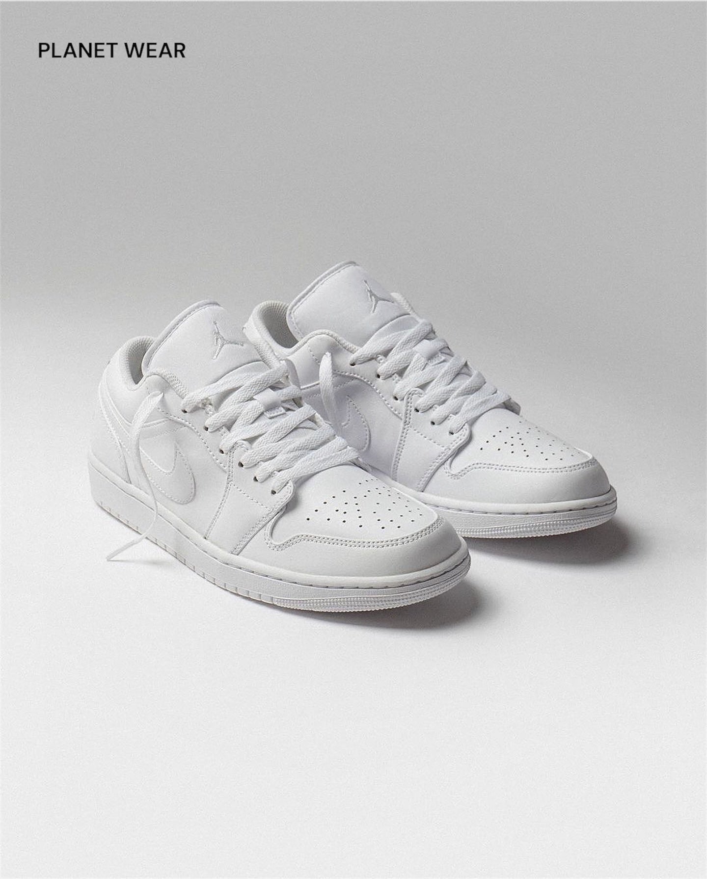 AIR JORDAN ONE LOW TRIPLE WHITE
